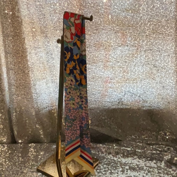 NWOT Flower Twilly (#018) - Picture 2 of 2